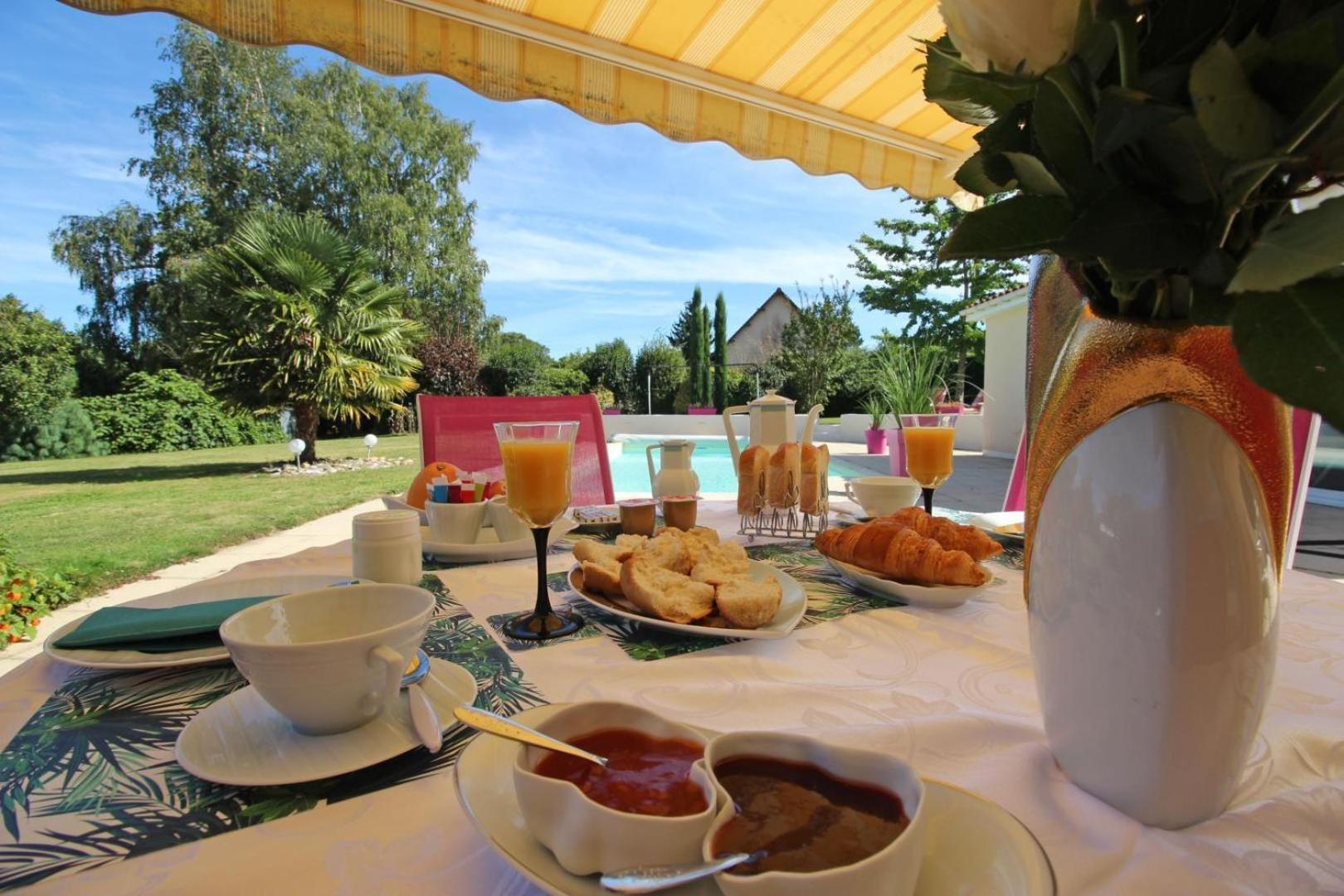 Les Carpes A Limoges Bed & Breakfast Bagian luar foto