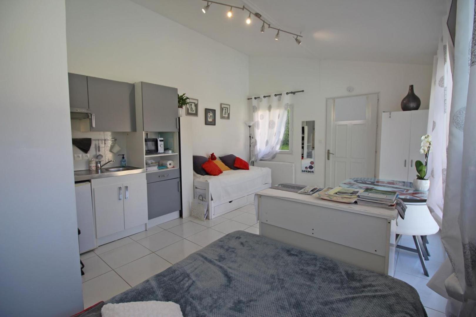 Les Carpes A Limoges Bed & Breakfast Bagian luar foto