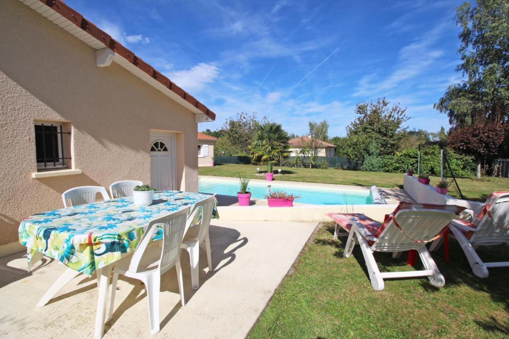 Les Carpes A Limoges Bed & Breakfast Bagian luar foto