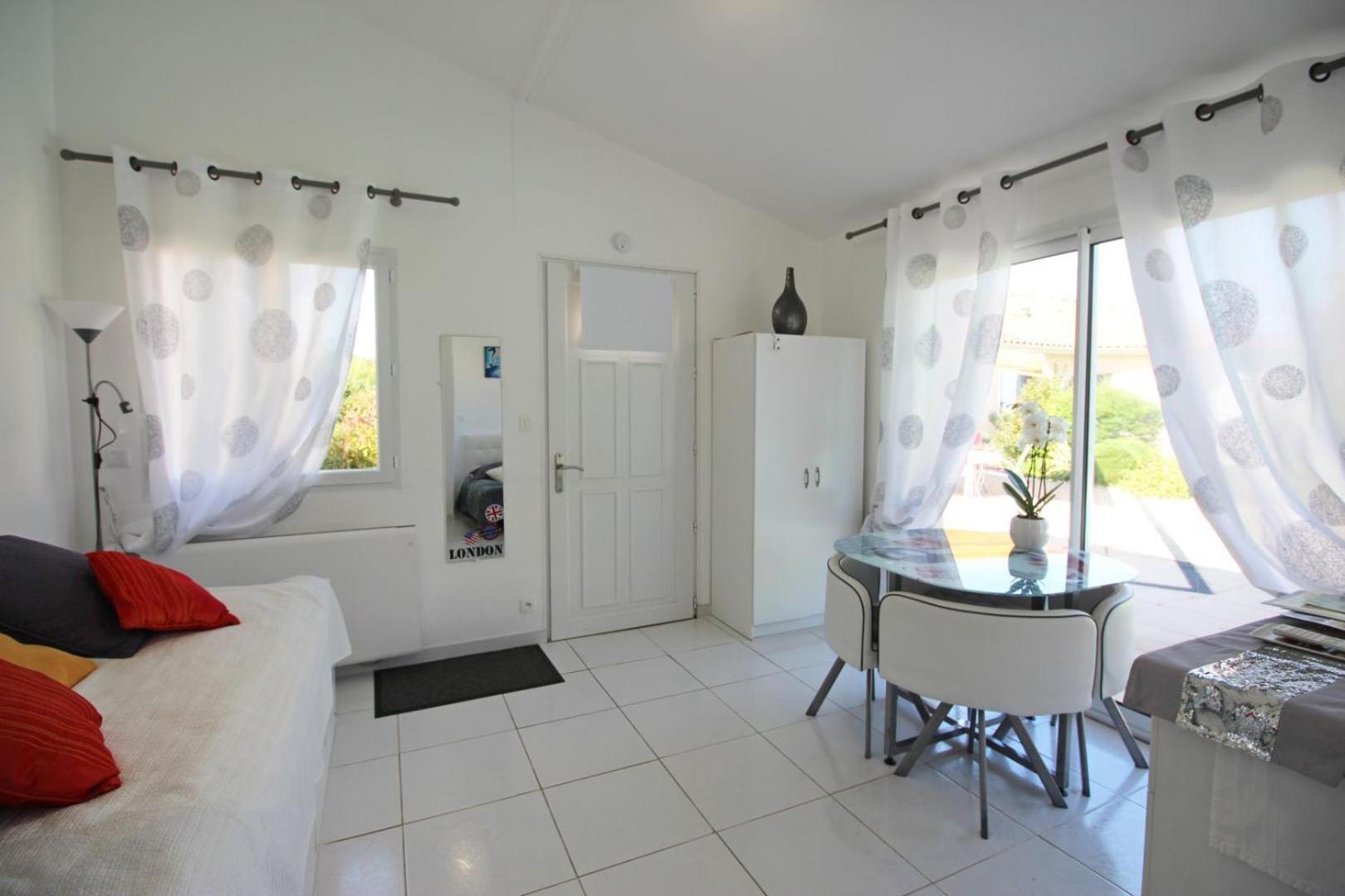Les Carpes A Limoges Bed & Breakfast Bagian luar foto